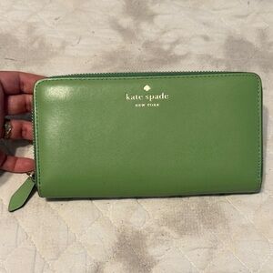 Kate Spade Green Leather Wallet
